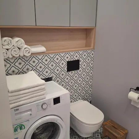 Komfortowy 아파트 *